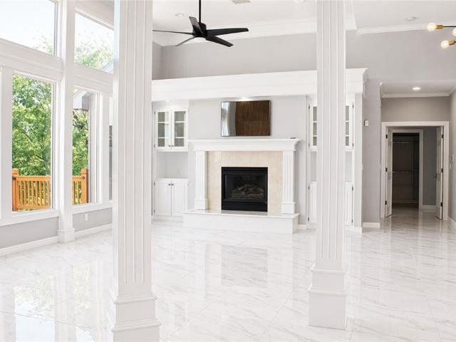 601 SW Forestpark Ln, Lee's Summit, MO 64081 | MLS #2612