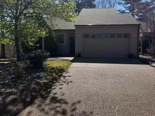 601 WOODLAWN DR APT 8, FAIRFIELD BAY, AR 72088