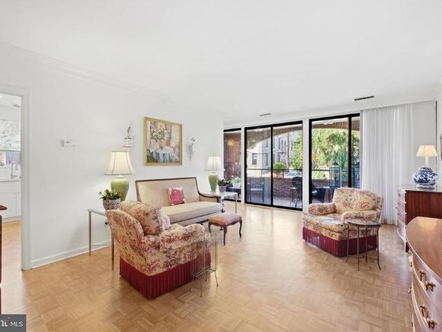 601 Wilkes Street # 202