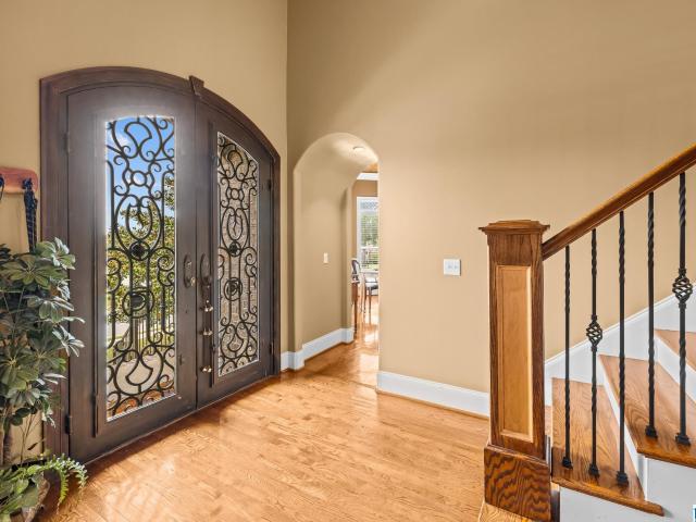 601 Wynlake Cove