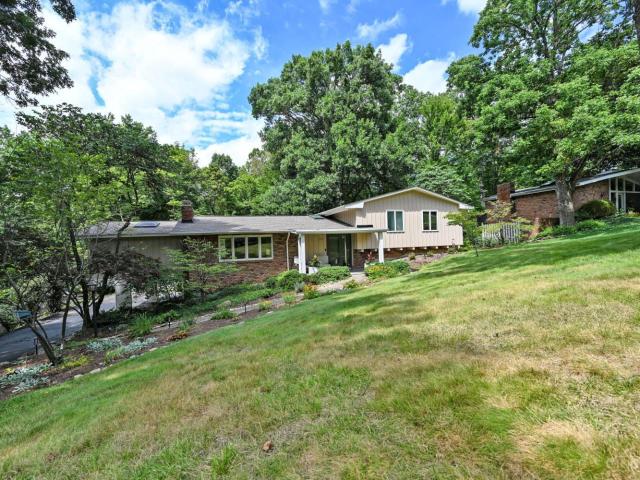 6024 Crittenden