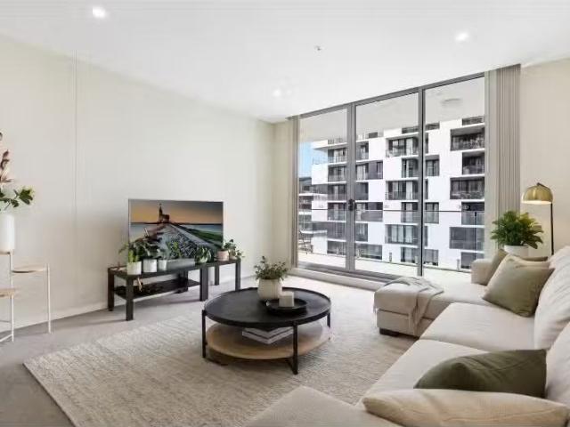 602/51 Crown St, West Wollongong Apartment for rent Listed by.