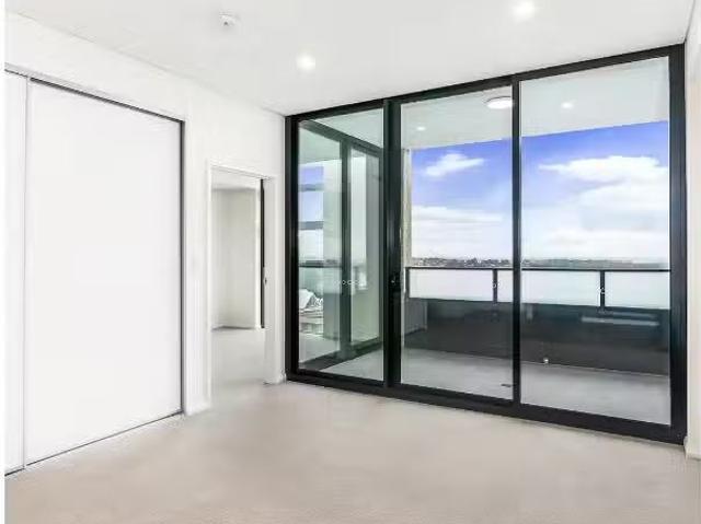 602/5 Village Pl, KIRRAWEE Apartment for rent Listed by Chong.