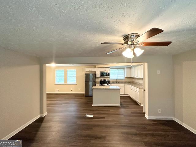 6026 S Bear Dr, Douglasville, GA 30135 | MLS #10495