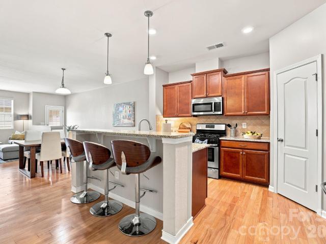 6027 Turkey Oak Lane