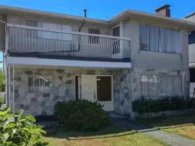 6021 Commercial Street, Vancouver, BC, V5P 3P1 house for sal.