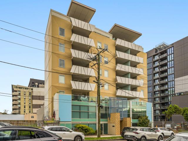 602/277 Raglan Street, Preston VIC 3072 Apartment For Rent | Domain