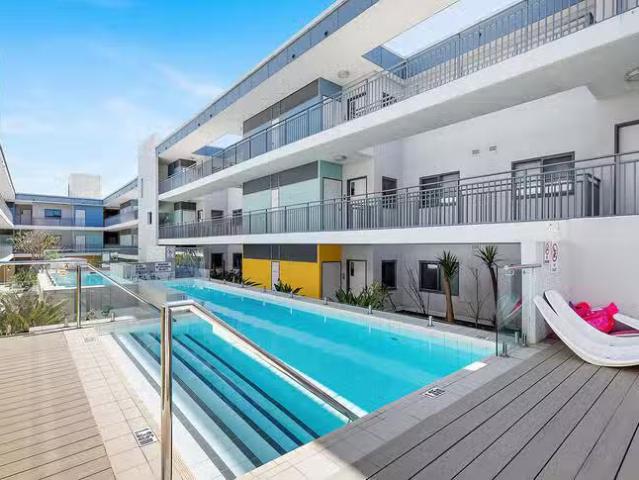 60/23 Junction Boulevard, birdburn Central, WA 6164