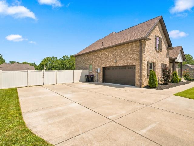 6023 W Mayflower Ct