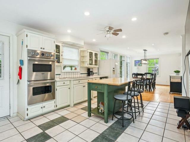 6023 Walhonding Road, Bethesda, US, MD