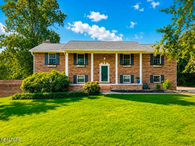602 Greenwood Drive