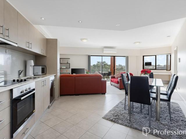 60/2 Molloy PromenadeJoondalup WA 6027, Australia