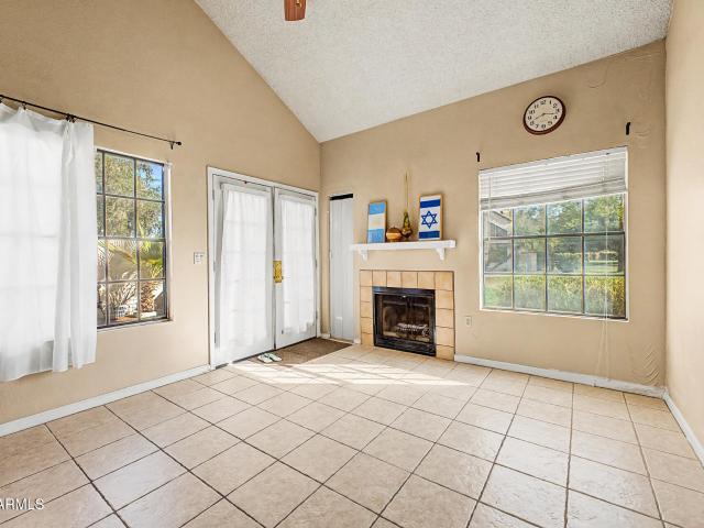 602 N MAY Street # 115