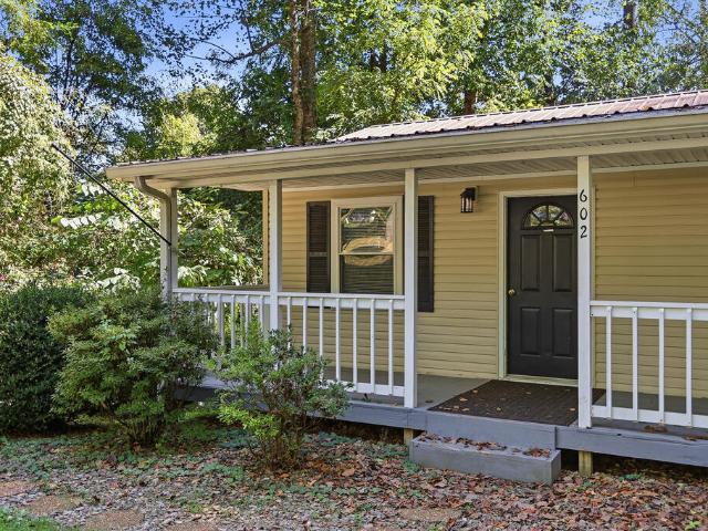 602 Price St
