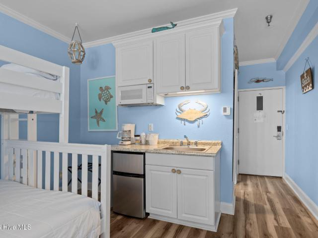 602 W Fort Macon Road # 115