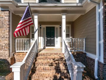 602 Trellis Court