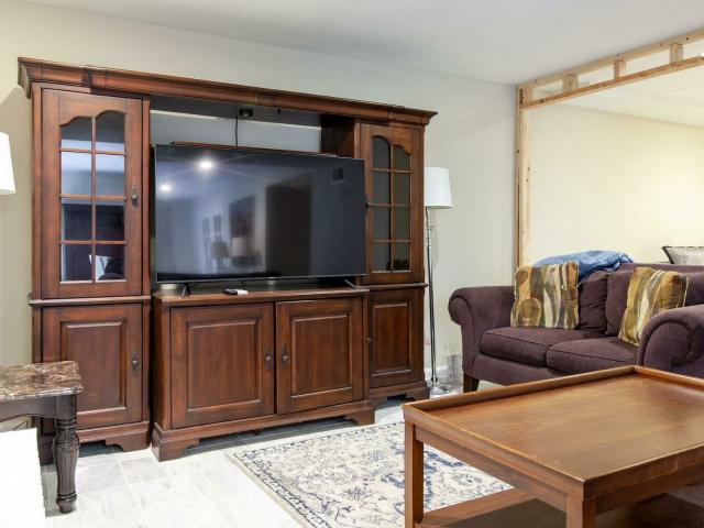 6034 Chesterbrook Rd Road B, Mclean, US, VA