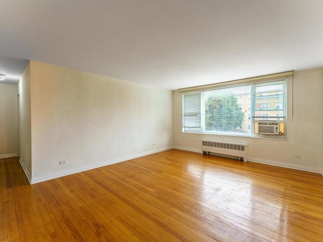 6035 N Damen Avenue # 109