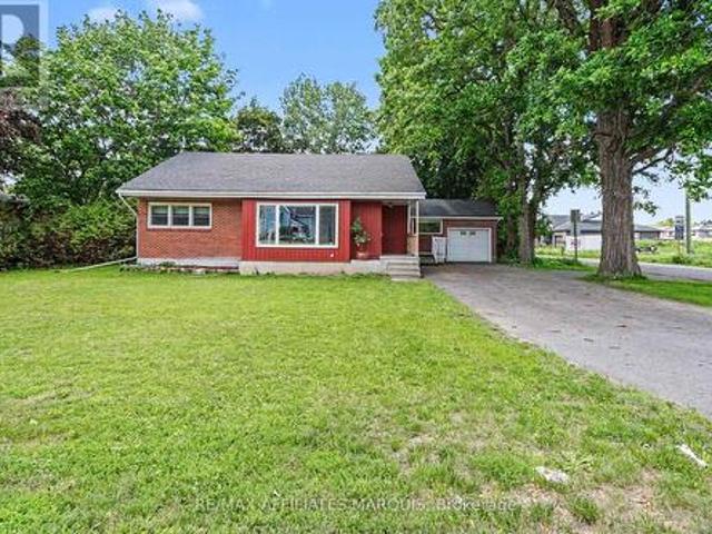 6036 Perth Street, Ottawa, ON, K0A 2Z0 house for sale | Listing ID X13630 | Royal LePage