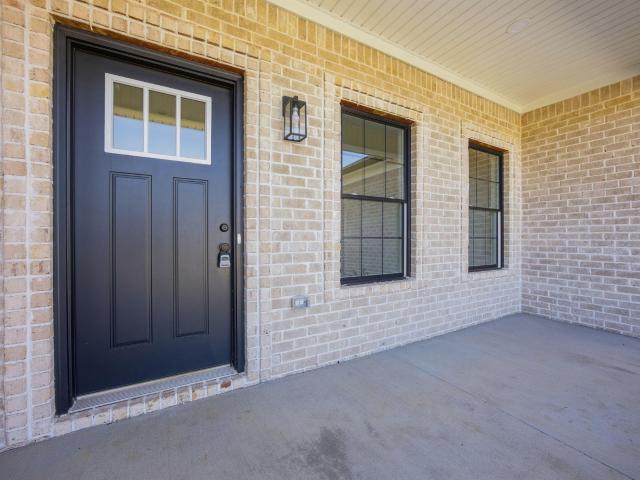 603 Comanche Trail