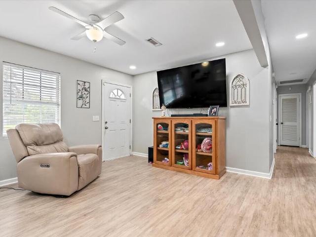 603 Dogwood Trl