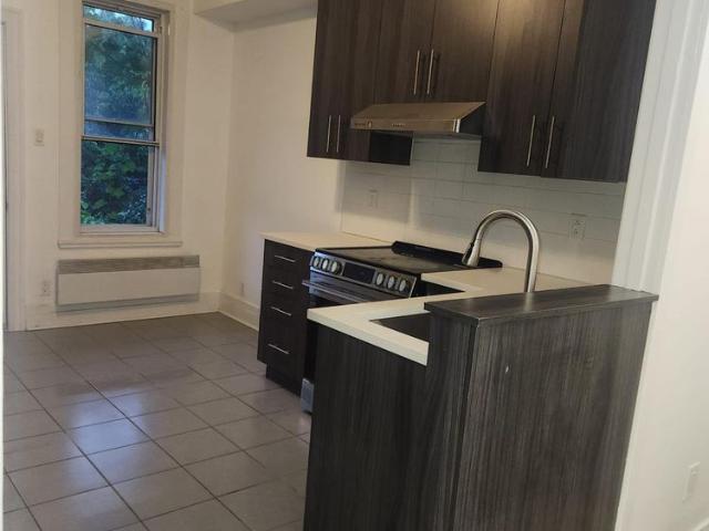 603 Rue Nicolet, Montréal Mercier, QC H1W