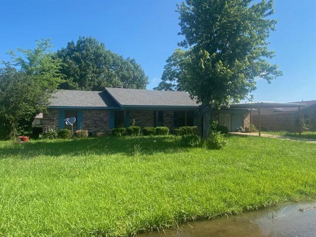 603 W 11th St, Clarksville, TX 75426 | MLS #21076
