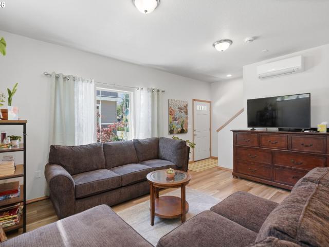6046 SE 136TH AVE