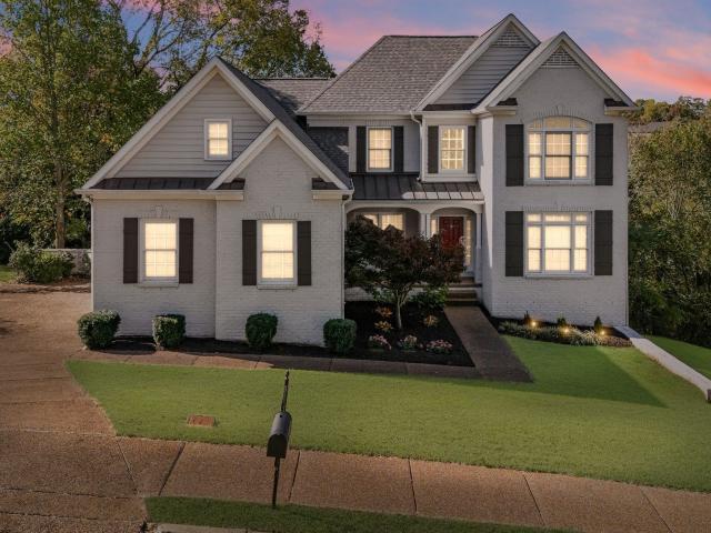 6040 Woodland Hills Dr