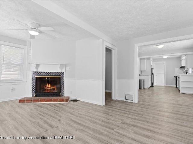 6041 Hilliard Road