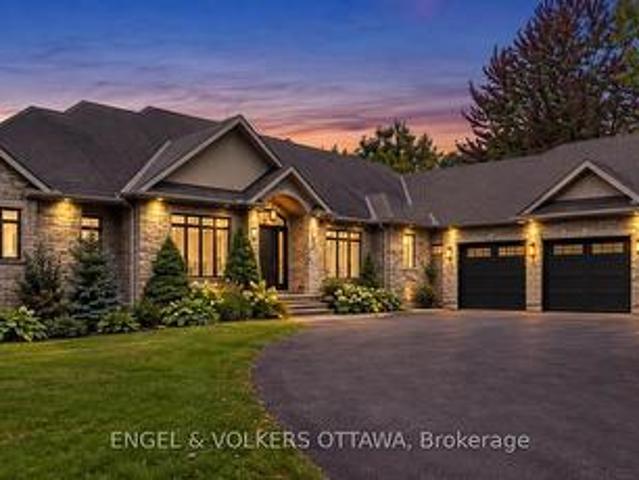 6043 Knights Drive, Ottawa, ON, K4M 0A2 house for sale | Listing ID X13797 | Royal LePage