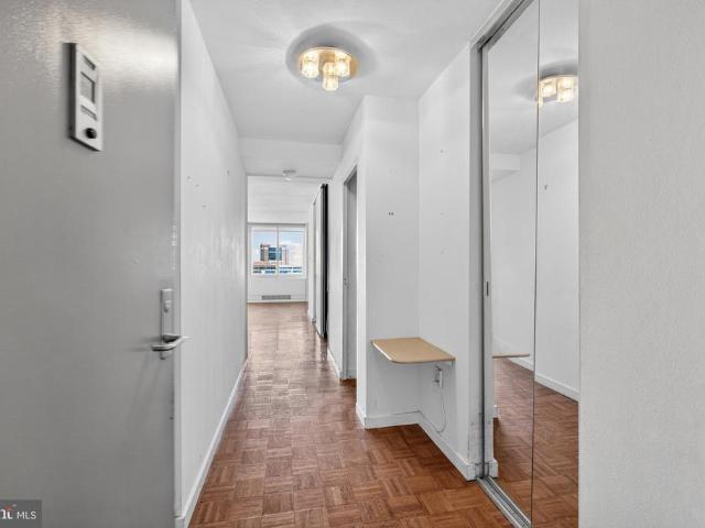 604 36 S Washington Square # 2506