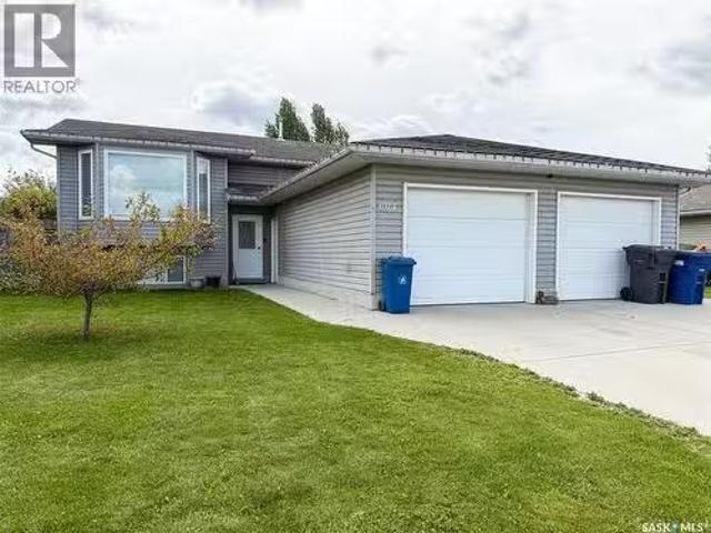 604 7Th Avenue W, Meadow Lake, SK, S9X 1B1 house for sale L.