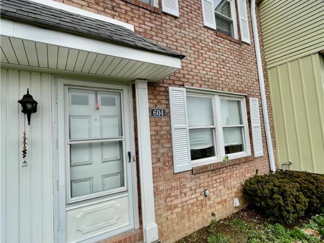 604 Countryside Dr