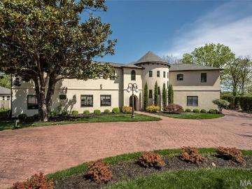 604 Glyn Cagny Rd, Ballwin, MO 63021 | MLS #26022