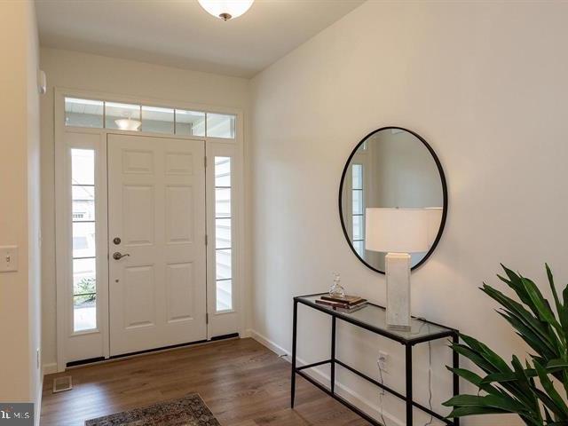 604 Greenbriar Path