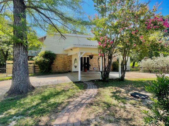 604 Flag Creek Dr, Llano, TX 78643 | MLS #174470