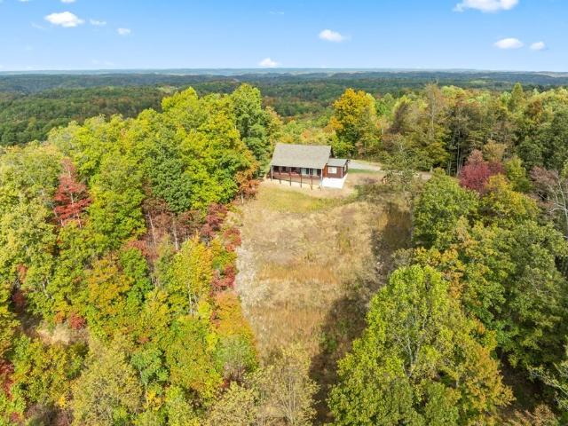 604 Hickory Ln