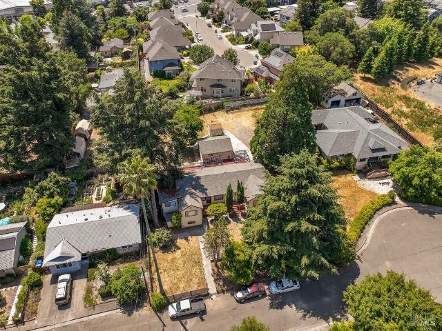 604 Live Oak Ave, Sebastopol, CA 95472 | MLS #326024