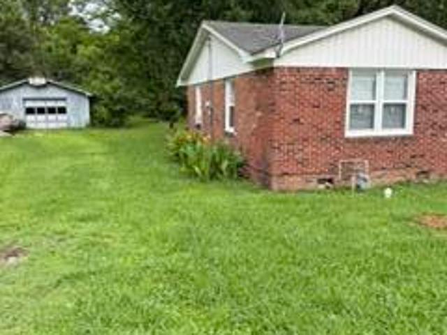 604 Maple Street