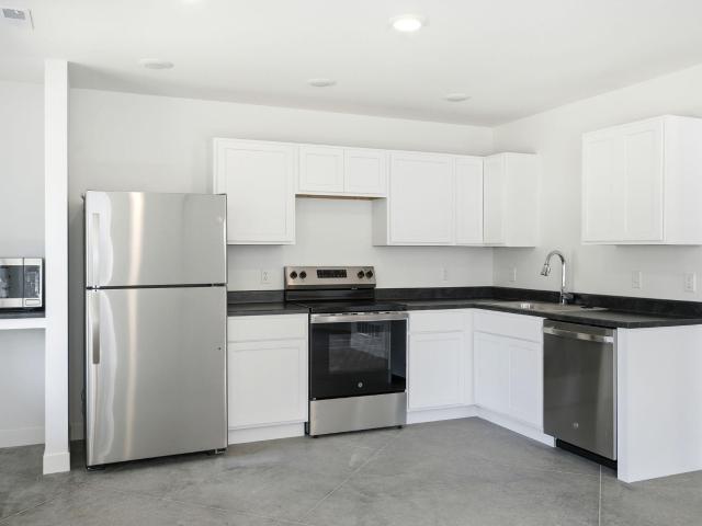 604 n providence rd 102