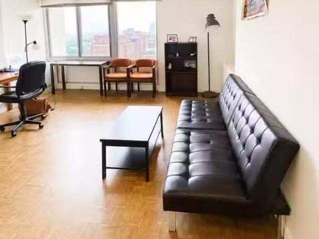 604 S Washington Square #1618, Philadelphia, PA 19106 MLS PA.