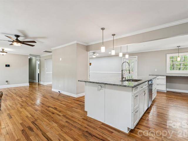 604 Sunnybrook Drive