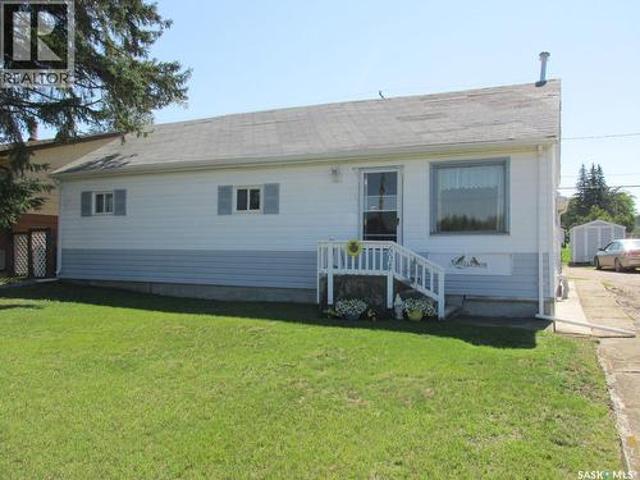 604 Railway Avenue W, Nipawin, SK, S0E 1E0 house for sale | Listing ID SK042301 | Royal LePage