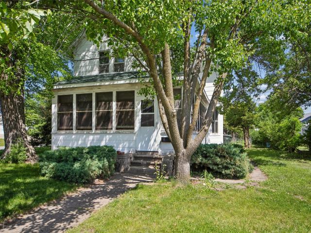 604 Willis Avenue