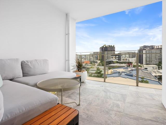 605/113 Commercial Road, TENERIFFE, QLD 4005