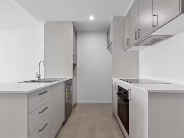 605/2 Limburg Way, Greenway, ACT 2900