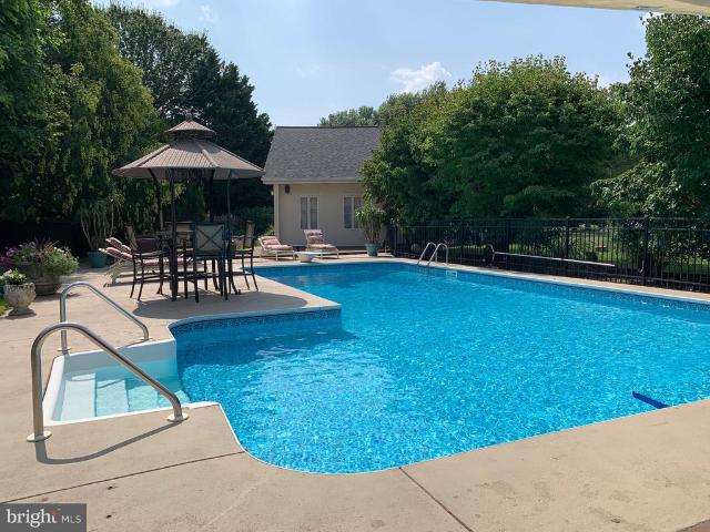 6053 White Flint Drive