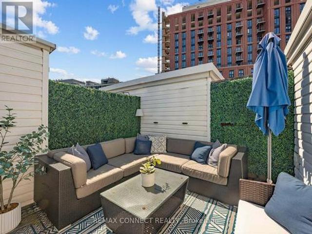 605 12 Sudbury Street, Toronto, ON, M6J 3W7 townhouse for sale | Listing ID C13537 | Royal LePage