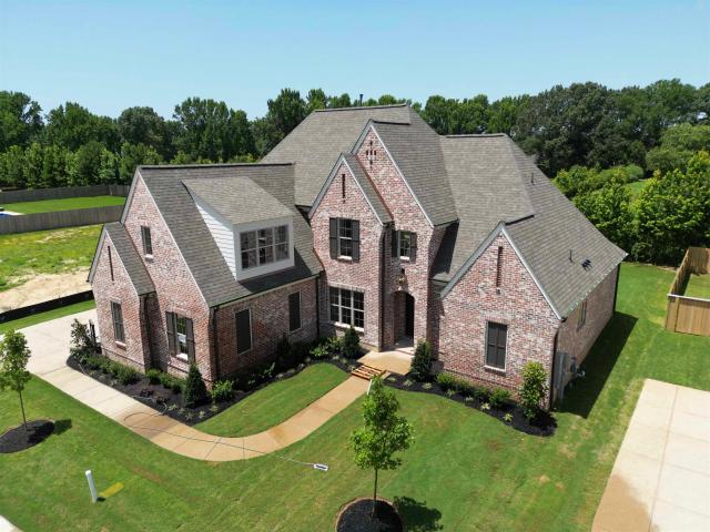 605 cedar shadows cir w